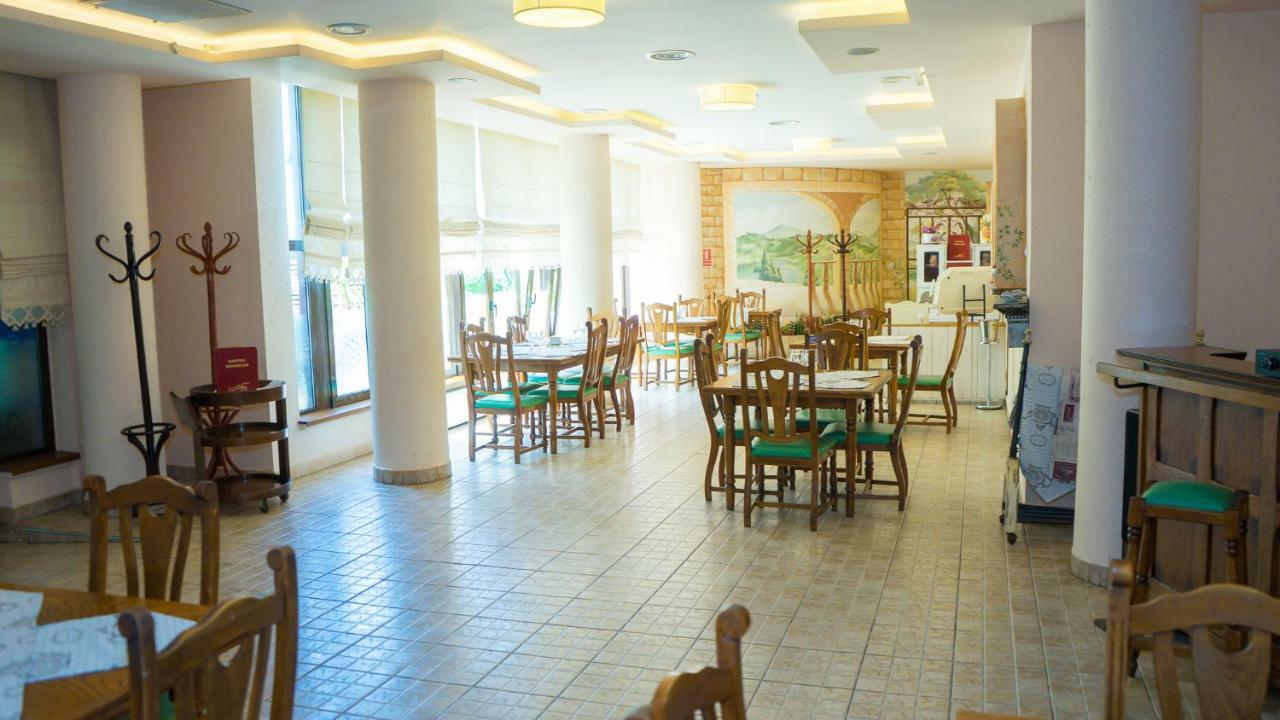 Hotel Tex Club Botosani Exterior photo
